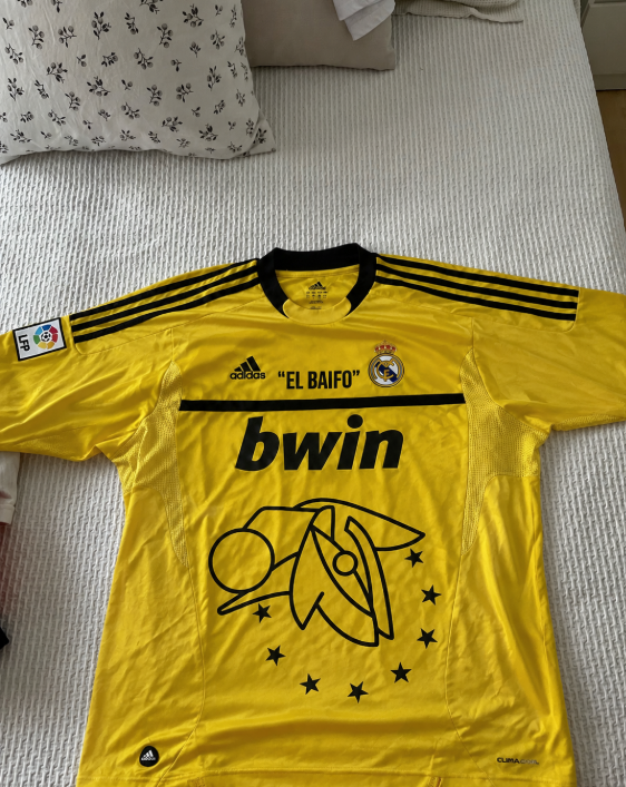 Foto de Sara Blanco con su camiseta